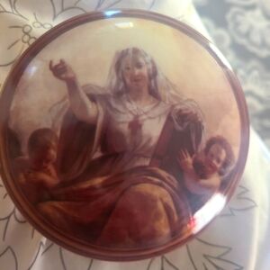 Porcelin collectable box and prayer blanket